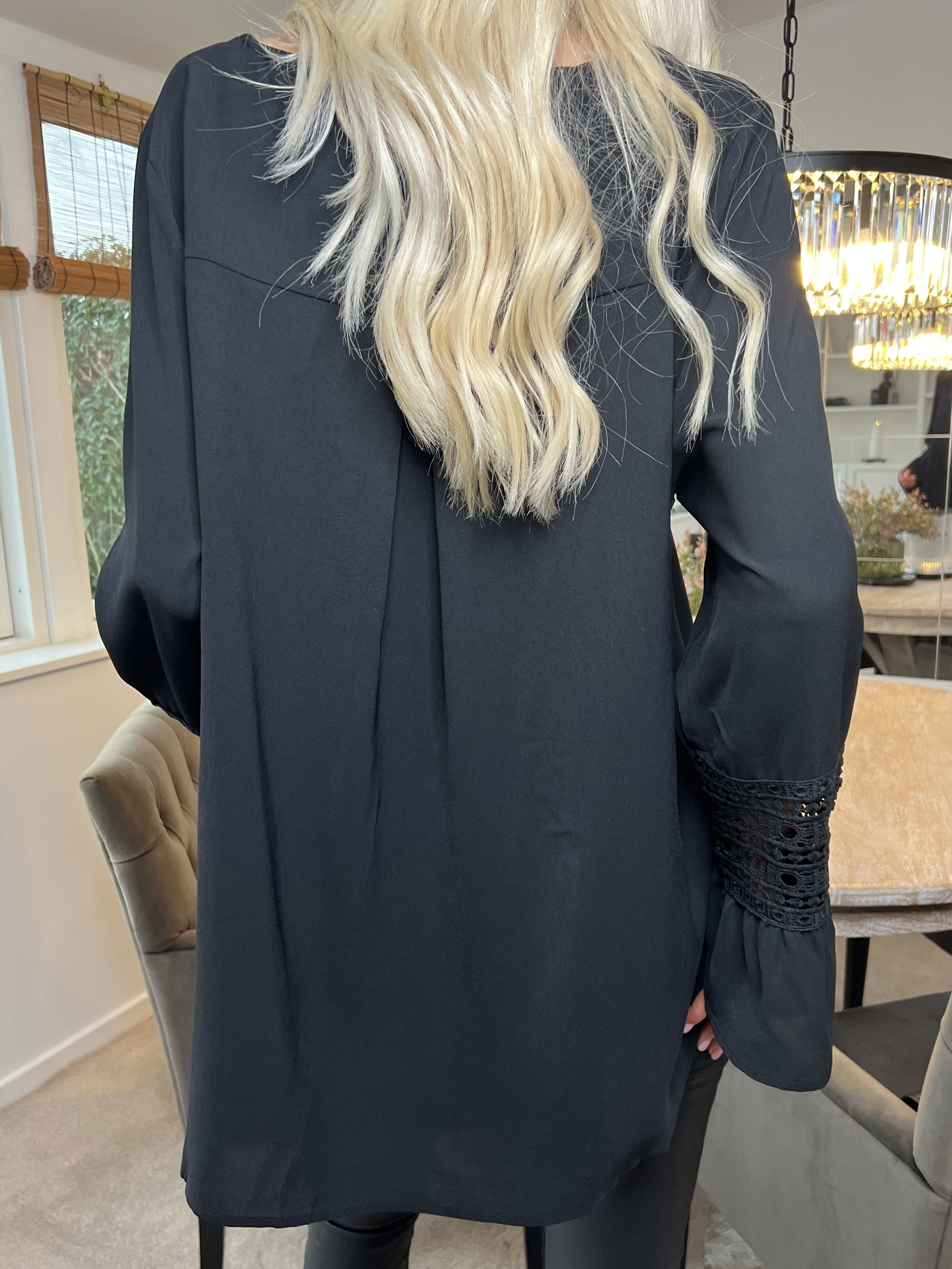 Nelia - Söt tunika med broderier - Green